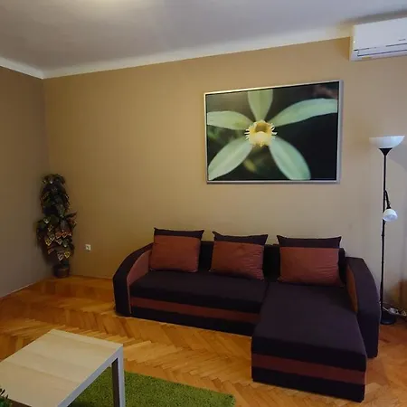 Koroesi Apartman Pécs Exterior photo