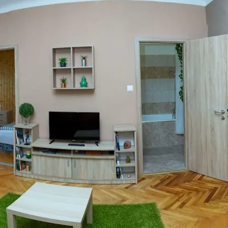 Koroesi Apartman Pécs Exterior photo