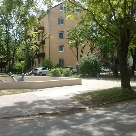 Koroesi Apartman Pécs Exterior photo
