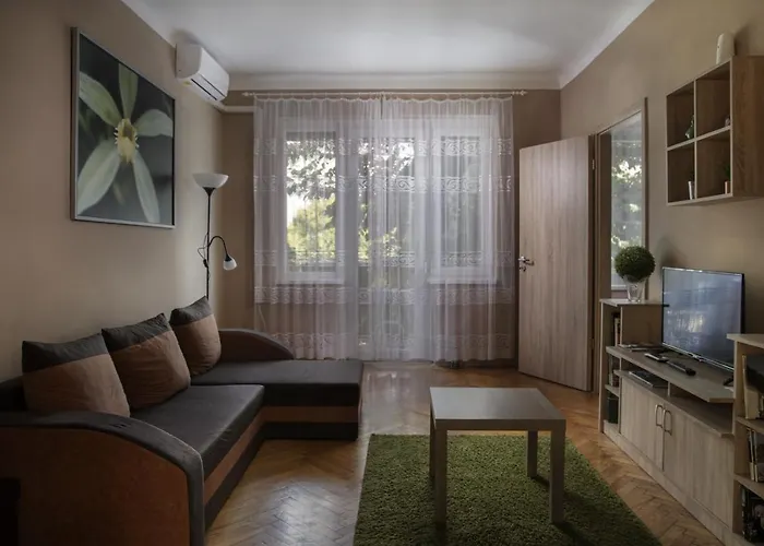 Koroesi Apartman