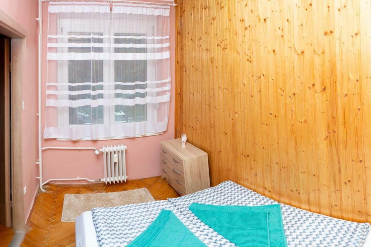 Koroesi Apartment